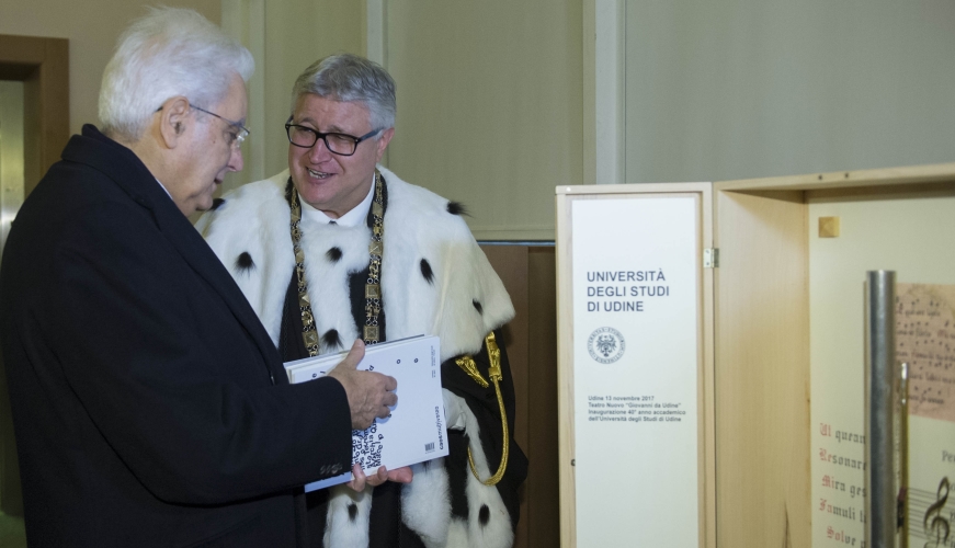 Il Presidente Sergio Mattarella con il Magnifico Rettore Alberto Felice De Toni 