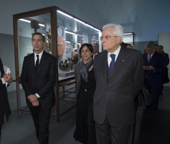 Il Presidente Sergio Mattarella nel corso della visita al Museo delle Culture