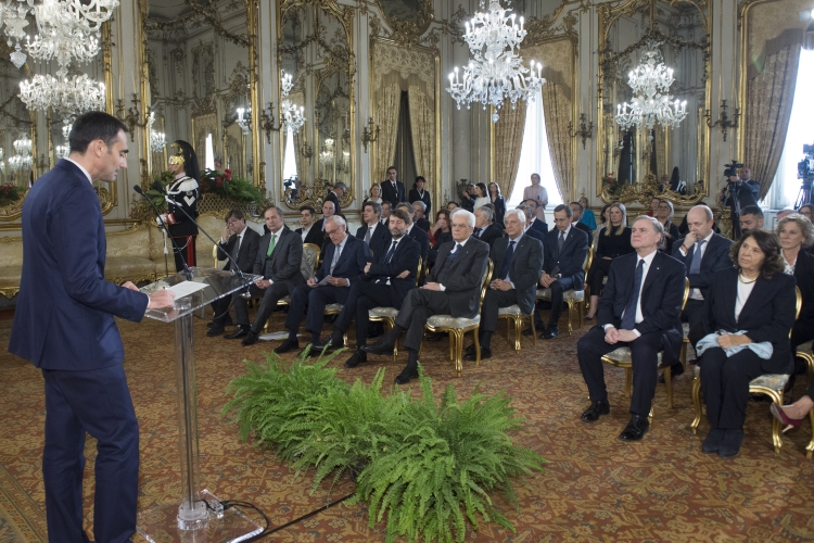 Il Presidente Sergio Mattarella in occasione dell'incontro con i partecipanti al programma "Mecenati del XXI secolo" .