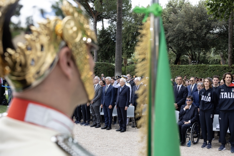 Il Presidente della Repubblica Sergio Mattarella in occasione della cerimonia di consegna della bandiera agli atleti italiani in partenza per i Giochi Olimpici e Paralimpici di Parigi 2024
