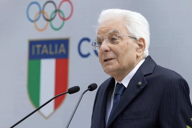 Il Presidente della Repubblica Sergio Mattarella in occasione della cerimonia di consegna della bandiera agli atleti italiani in partenza per i Giochi Olimpici e Paralimpici di Parigi 2024

