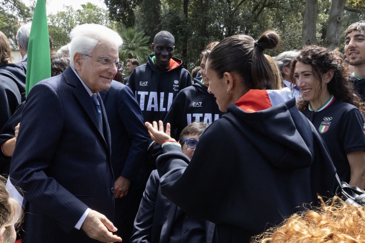 Il Presidente della Repubblica Sergio Mattarella con gli atleti italiani dei Giochi Olimpici e Paralimpici di Parigi 2024 
