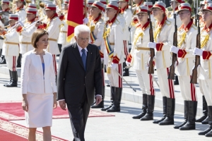Il Presidente della Repubblica Sergio Mattarella a Palazzo Presidenziale accolto da Maia Sandu Presidente della Repubblica di Moldova, in occasione della visita Ufficiale nella Repubblica di Moldova
