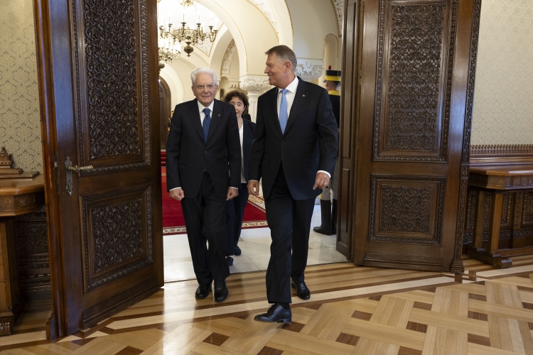 Il Presidente della Repubblica Sergio Mattarella con il Klaus Ioannis, Presidente di Romania, in occasione della visita Ufficiale nella Repubblica di Romania
