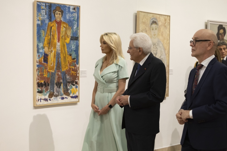 Il Presidente della Repubblica Sergio Mattarella con la Ministra della Cultura di Romania, Raluca Turcan al Museo Nazionale d’Arte di Romania
