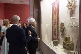 Il Presidente della Repubblica Sergio Mattarella con la Ministra della Cultura di Romania, Raluca Turcan al Museo Nazionale d’Arte di Romania
