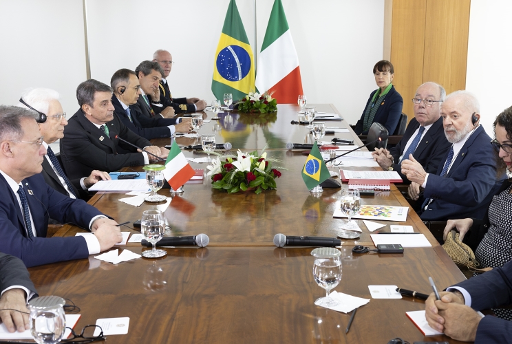 Il Presidente della Repubblica Sergio Mattarella nel corso dei colloqui con il Presidente della Repubblica Federativa del Brasile Luiz Inácio Lula da Silva, e le rispettive delegazioni.
