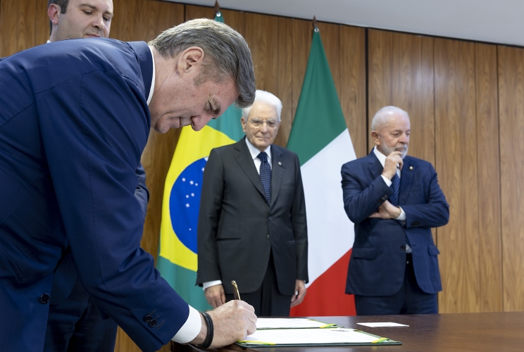 Il Presidente della Repubblica Sergio Mattarella e il Presidente della Repubblica Federativa del Brasile Luiz Inácio Lula da Silva, assistono alla firma di intese tra Italia e Brasile.