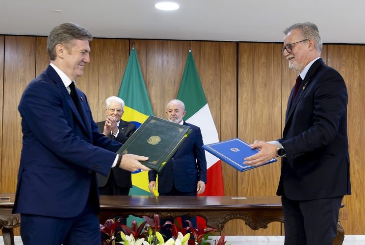 Il Presidente della Repubblica Sergio Mattarella e il Presidente della Repubblica Federativa del Brasile Luiz Inácio Lula da Silva, assistono alla firma di intese tra Italia e Brasile.