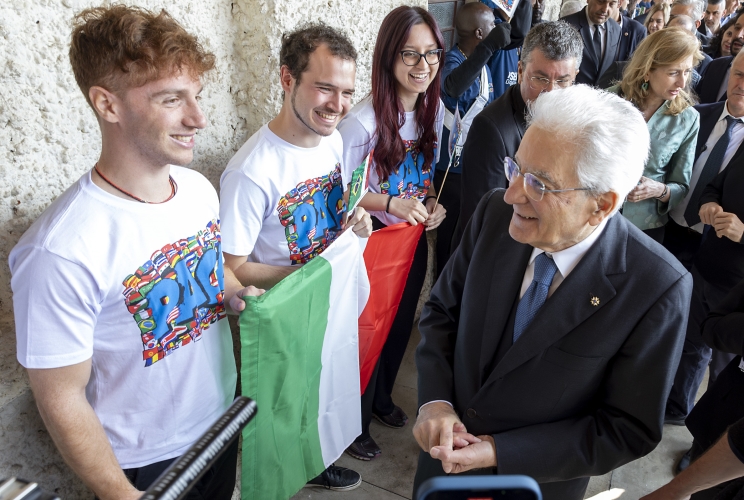 San Paolo - Il Presidente della Repubblica Sergio Mattarella in occasione della visita all'Arsenale della Speranza.