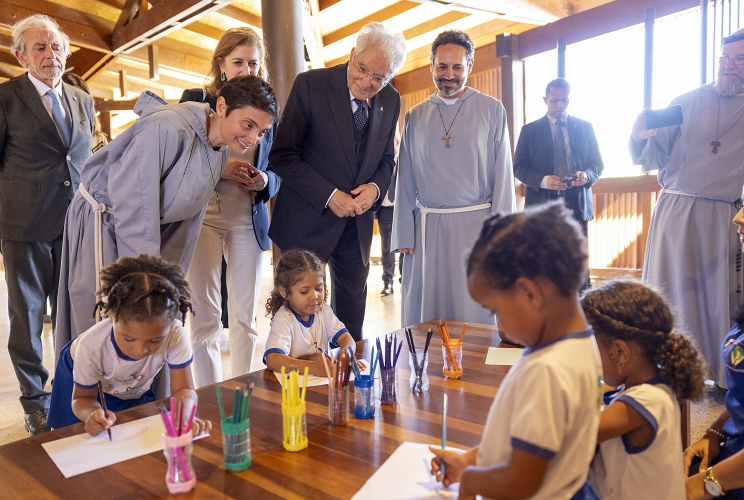 Salvador -  Il Presidente della Repubblica Sergio Mattarella in visita alla Comunità Francesca Betania.