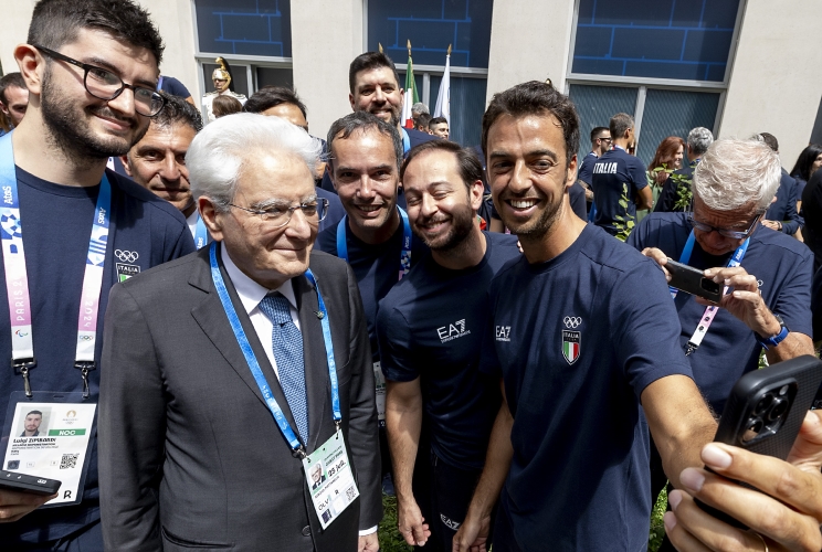 Parigi - Il Presidente della Repubblica Sergio Mattarella in occasione della visita al Villaggio Olimpico e dell'incontro con la delegazione italiana,  oggi 25 luglio 2024.
