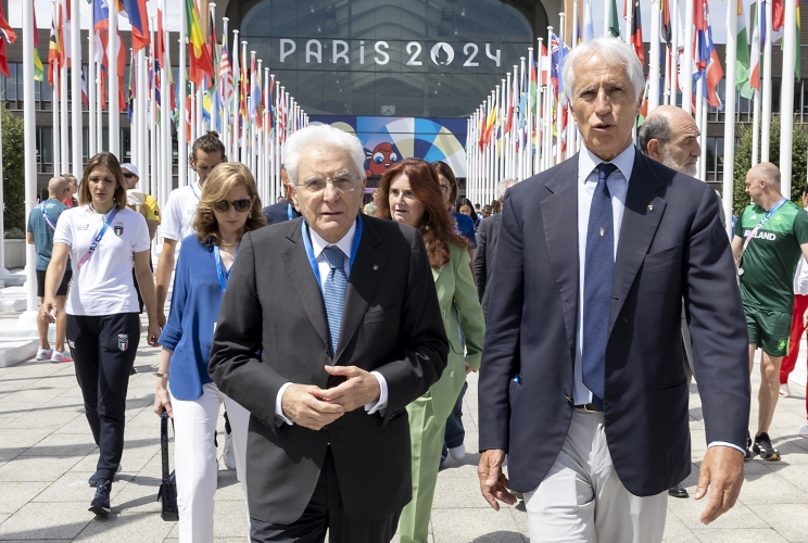 Parigi - Il Presidente della Repubblica Sergio Mattarella in occasione della visita al Villaggio Olimpico e dell'incontro con la delegazione italiana,  oggi 25 luglio 2024.
