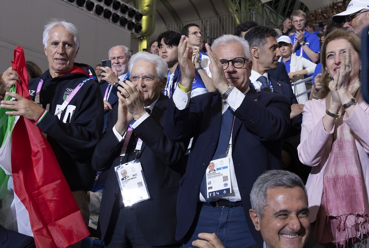  Il Presidente della Repubblica Sergio Mattarella al termine della gara di  Luigi Samele