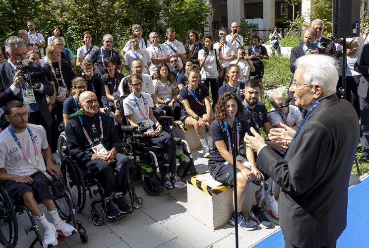 Il Presidente della Repubblica Sergio Mattarella con gli atleti partecipanti ai Giochi Paralimpici