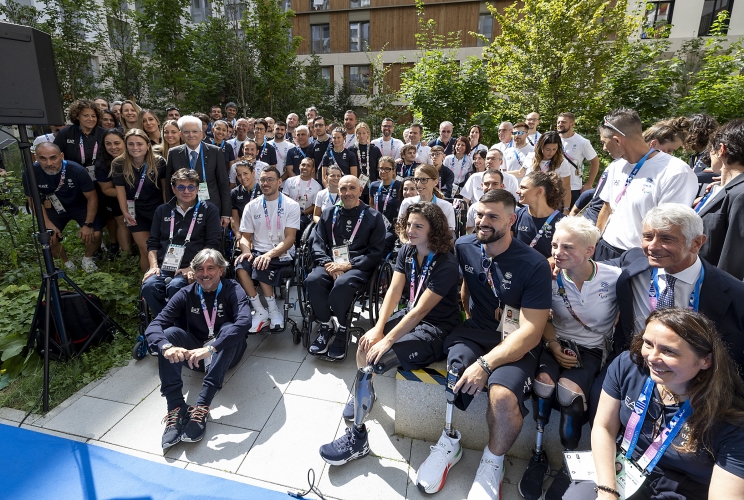 Il Presidente della Repubblica Sergio Mattarella con gli atleti partecipanti ai Giochi Paralimpici