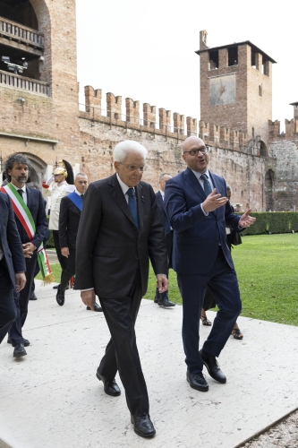 Il Presidente della Repubblica Sergio Mattarella con Lorenzo Fontana, Presidente della Camera dei deputati, in occasione della cerimonia di apertura della XXII riunione dei Presidenti delle Camere Basse dei Paesi membri del G7
