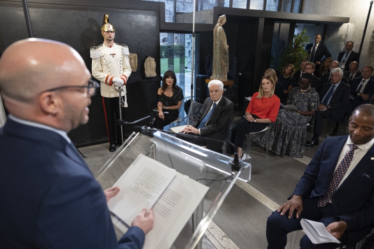 Il Presidente della Repubblica Sergio Mattarella al Museo di Castelvecchio, in occasione della cerimonia di apertura della XXII riunione dei Presidenti delle Camere Basse dei Paesi membri del G7
