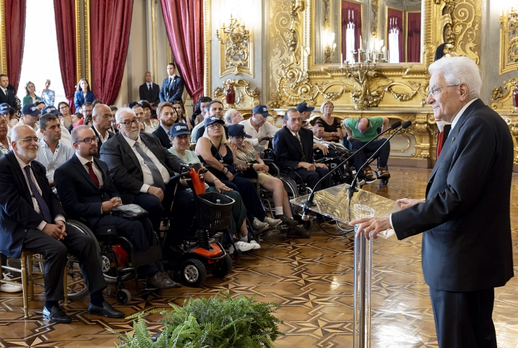 Il Presidente Sergio Mattarella in occasione dell'incontro con una delegazione dell'Associazione italiana assistenza spastici nel 70° anniversario della fondazione e una rappresentanza della Polizia di Stato