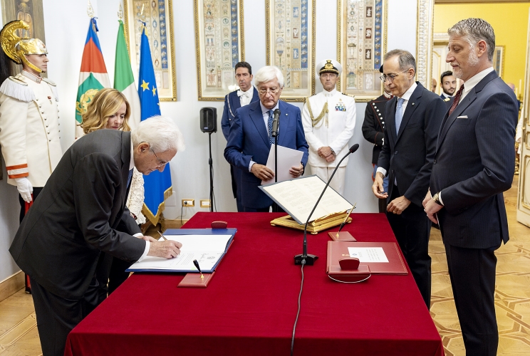 Il Presidente Sergio Mattarella in occasione della cerimonia di giuramento del Ministro della Cultura Alessandro Giuli