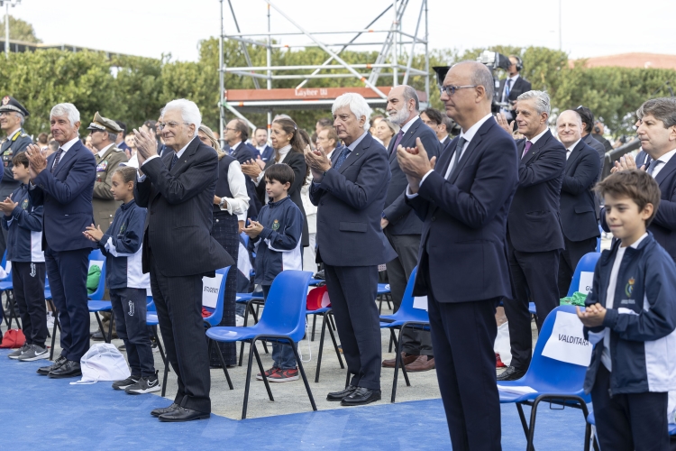 Il Presidente della Repubblica, Sergio Mattarella, in occasione della cerimonia di inaugurazione dell’anno scolastico 2024/2025.
