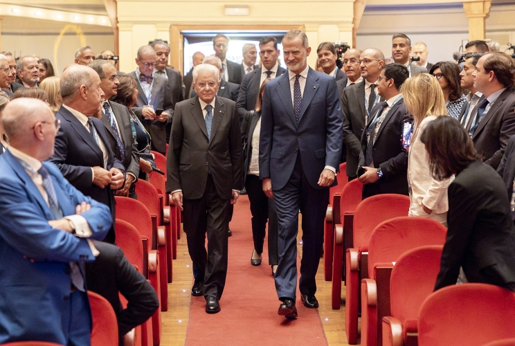 Il Presidente della Repubblica Sergio Mattarella e S.M. il Re di Spagna Felipe VI  in occasione della partecipazione al XVII simposio Cotec Europa