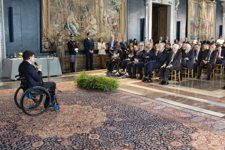 Il Presidente della Repubblica Sergio Mattarella in occasione della cerimonia di restituzione della Bandiera da parte degli atleti italiani di ritorno dai Giochi Olimpici e Paralimpici di Parigi 2024