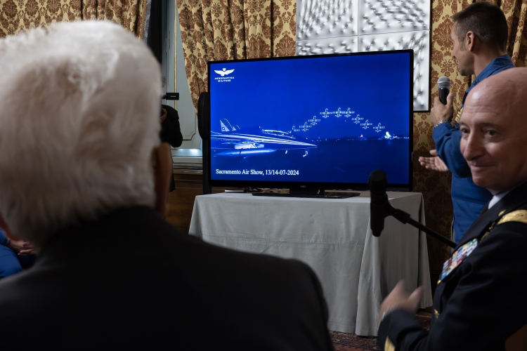 Il Presidente della Repubblica Sergio Mattarella in occasione dell'incontro con i Piloti della Pattuglia Acrobatica Nazionale -PAN
