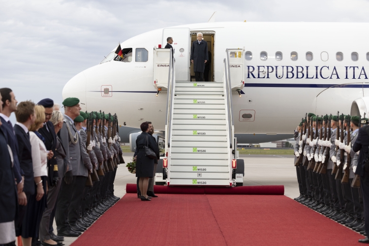 Il Presidente della Repubblica, Sergio Mattarella, arriva all’aeroporto militare di Berlino-Brandeburgo, in occasione della visita di Stato nella Repubblica Federale di Germania.