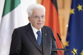 Il Presidente della Repubblica, Sergio Mattarella, durante la conferenza stampa.