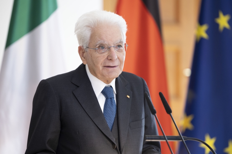 Il Presidente della Repubblica, Sergio Mattarella, durante la conferenza stampa.