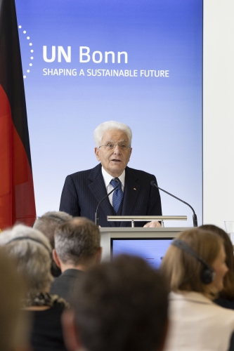 Il Presidente della Repubblica, Sergio Mattarella, con Frank-Walter Steinmeier, Presidente della Repubblica Federale di Germania, al Campus delle Nazioni Unite di Bonn, partecipa al seminario “La cooperazione tra Italia e Germania: un bene prezioso per l'UNFCCC e per la lotta al cambiamento climatico”.
