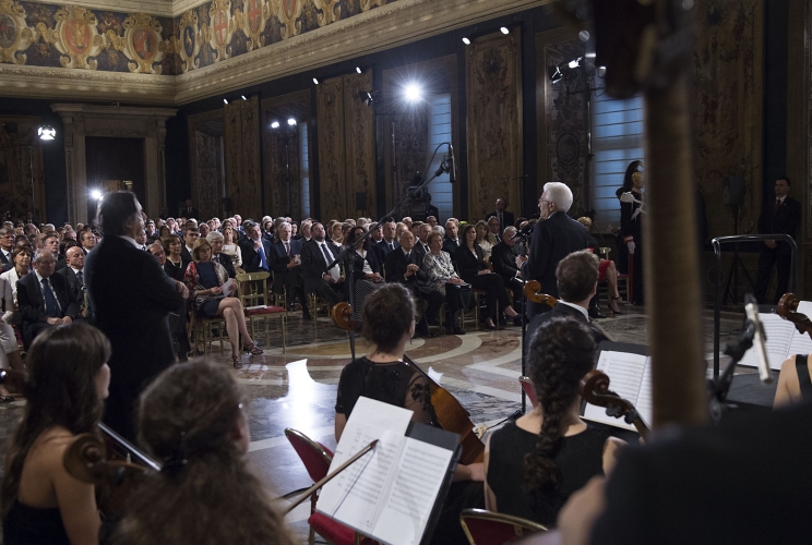 Il Presidente Sergio Mattarella assiste al concerto eseguito dall'Orchestra Giovanile 