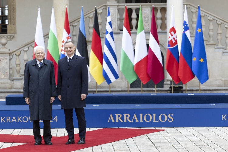 Il Presidente della Repubblica Sergio Mattarella con Andrzej Duda, Presidente della Repubblica di Polonia, in occasione della partecipazione alla XIX Riunione dei Capi di Stato del Gruppo Arraiolos
