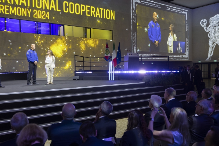 Il Presidente della Repubblica Sergio Mattarella in occasione del 75° Congresso astronautico internazionale
