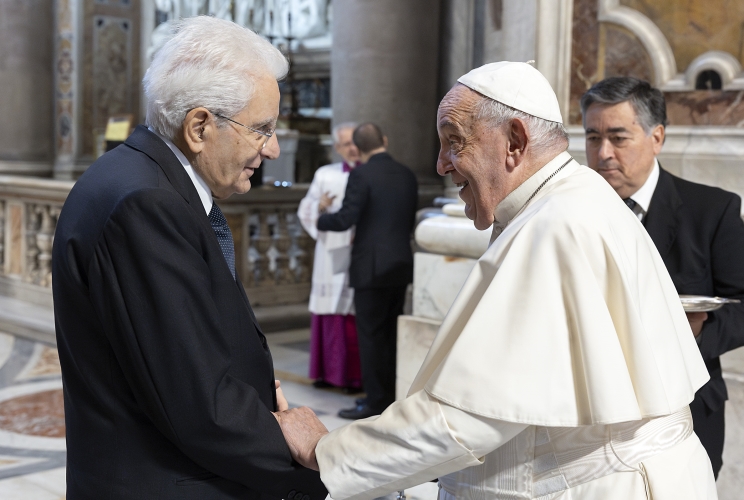  Il Presidente della Repubblica Sergio Mattarella con S.S. Papa Francesco,  in occasione della cerimonia di Canonizzazione dei Beati italiani Giuseppe Allamano e Elena Guerra
