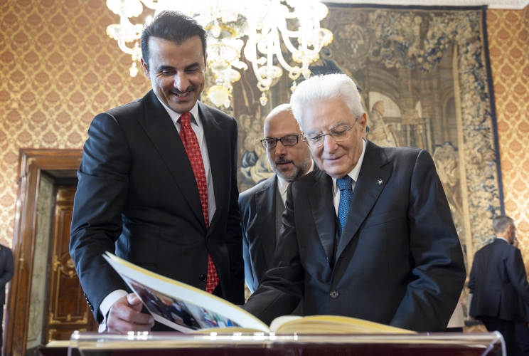 Il Presidente Sergio Mattarella con S.A. Sheikh Tamim bin Hamad Al-Thani, Emiro dello Stato del Qatar in occasione della cerimonia di congedo