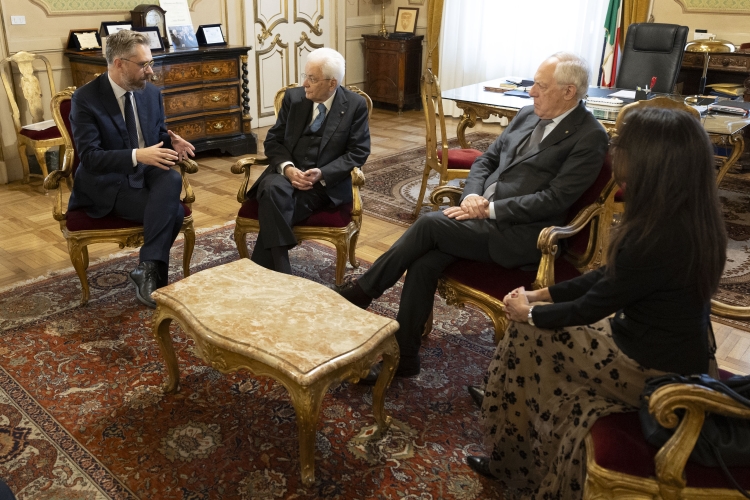 Il Presidente della Repubblica Sergio Mattarella a Bologna, con Irene Priolo, Presidente f.f. della Regione Emilia-Romagna, con Matteo Lepore, Sindaco di Bologna

