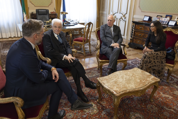 Il Presidente della Repubblica Sergio Mattarella a Bologna, con Irene Priolo, Presidente f.f. della Regione Emilia-Romagna, con Matteo Lepore, Sindaco di Bologna
