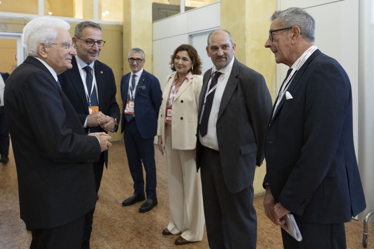 Il Presidente della Repubblica Sergio Mattarella con Simone Gamberini, Presidente Legacoop,in occasione della cerimonia di inaugurazione della Biennale dell’Economia Cooperativa 
