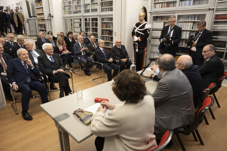Il Presidente della Repubblica Sergio Mattarella nella sede della Società editrice “Il Mulino”, in occasione del 70° anniversario di Fondazione della Società editrice 
