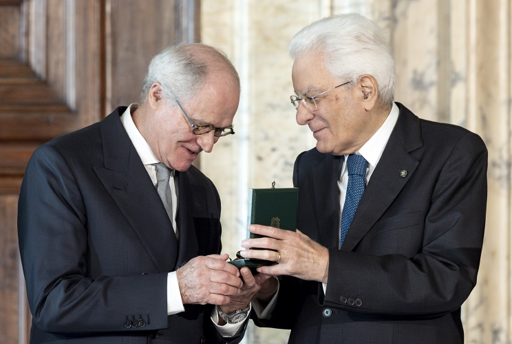 Il Presidente Sergio Mattarella consegna le insegne di Cavaliere dell’Ordine “Al Merito del Lavoro” a Giovanni Sgariboldi