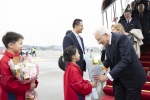 Il Presidente della Repubblica Sergio Mattarella e la Sig.ra Laura all’aeroporto di Hangzhou, in occasione della visita di Stato  
nella Repubblica Popolare Cinese  