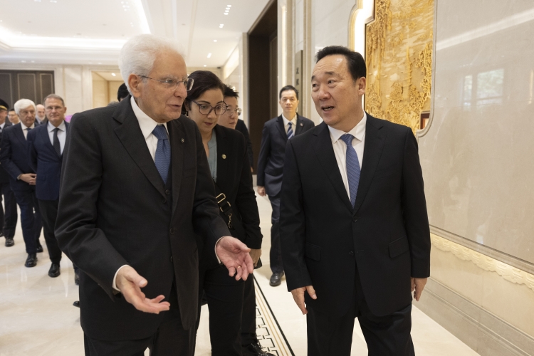 Il Presidente della Repubblica Sergio Mattarella incontra il Segretario Provinciale del Partito Comunista Cinese Yi Lianhong
