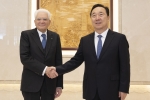 Il Presidente della Repubblica Sergio Mattarella incontra il Segretario Provinciale del Partito Comunista Cinese Yi Lianhong
