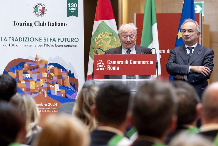 L'intervento di Franco Iseppi, Presidente Onorario del Touring Club Italiano e Gian Domenico Auricchio, Presidente del Touring Club Italiano, in occasione della cerimonia in occasione dei 130 anni di costituzione del Touring Club italiano, dal titolo “La tradizione si fa futuro - Da 130 anni insieme per l’Italia bene comune”