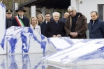 Il Presidente Mattarella visita il monumento dedicato ai soccorritori e depone una corona al monumento delle vittime dell'alluvione di Alessandria