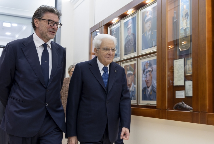 Il Presidente Sergio Mattarella con Giancarlo Giorgetti, Ministro dell’Economia e delle Finanze, in occasione dell'intervento alla Giornata della legalità finanziaria
