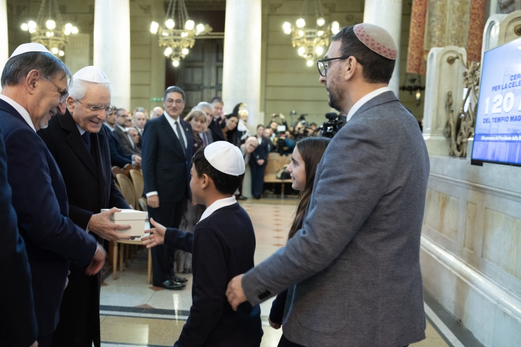 Il Presidente della Repubblica Sergio Mattarella in occasione della cerimonia dei 120 anni dall’inaugurazione del Tempio Maggiore di Roma e dei 500 anni dalla nascita della Comunità ebraica  
