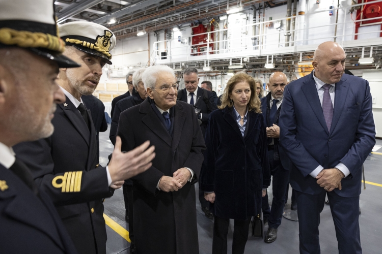 Il Presidente della Repubblica Sergio Mattarella e la Sig.ra Laura su nave Trieste, in occasione della cerimonia di immissione in servizio della Nave Trieste della Marina Militare e del giuramento dei cadetti  

